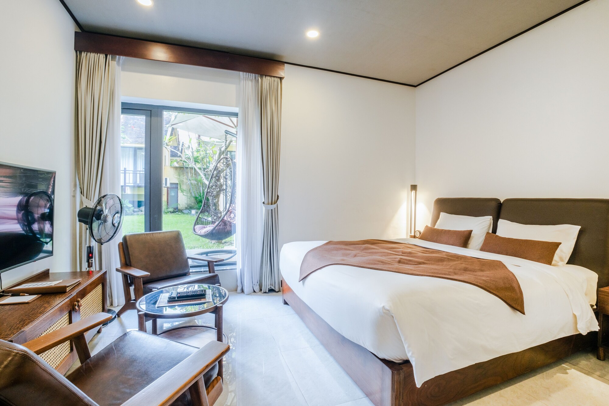 Deluxe, King Bed, Garden View, Sauna