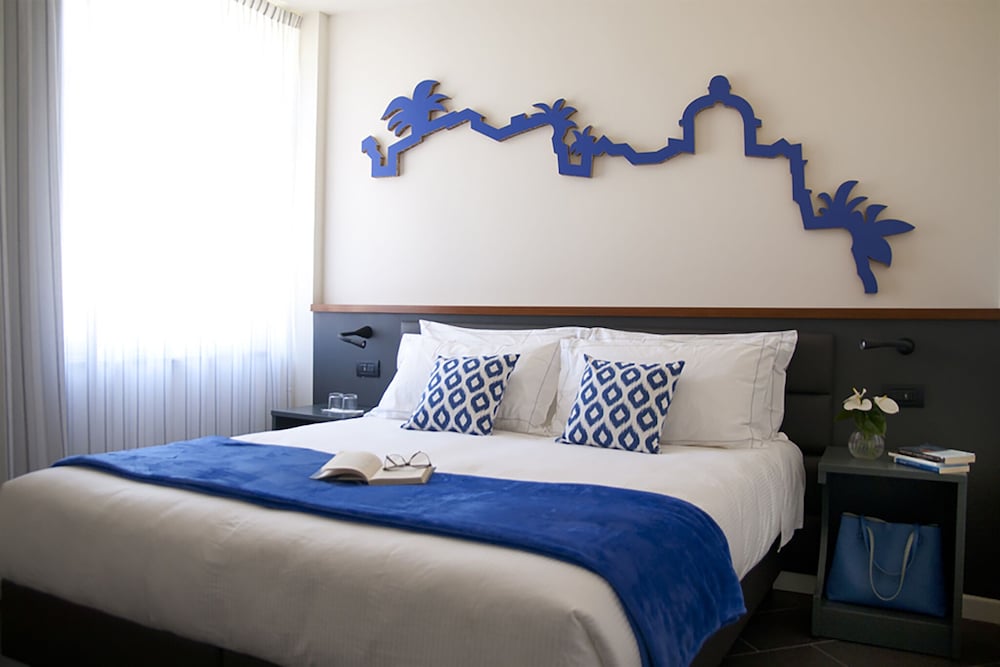 Foyer Boutique Hotel 5/45
