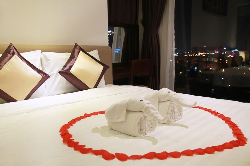 Golden Sun Hotel 28/60
