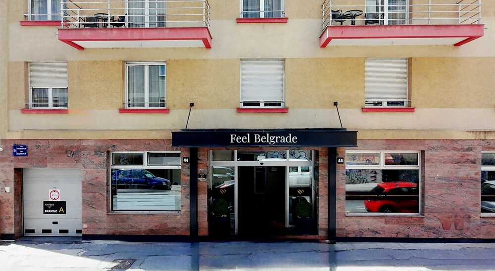 Feel Belgrade Aparthotel 2/70
