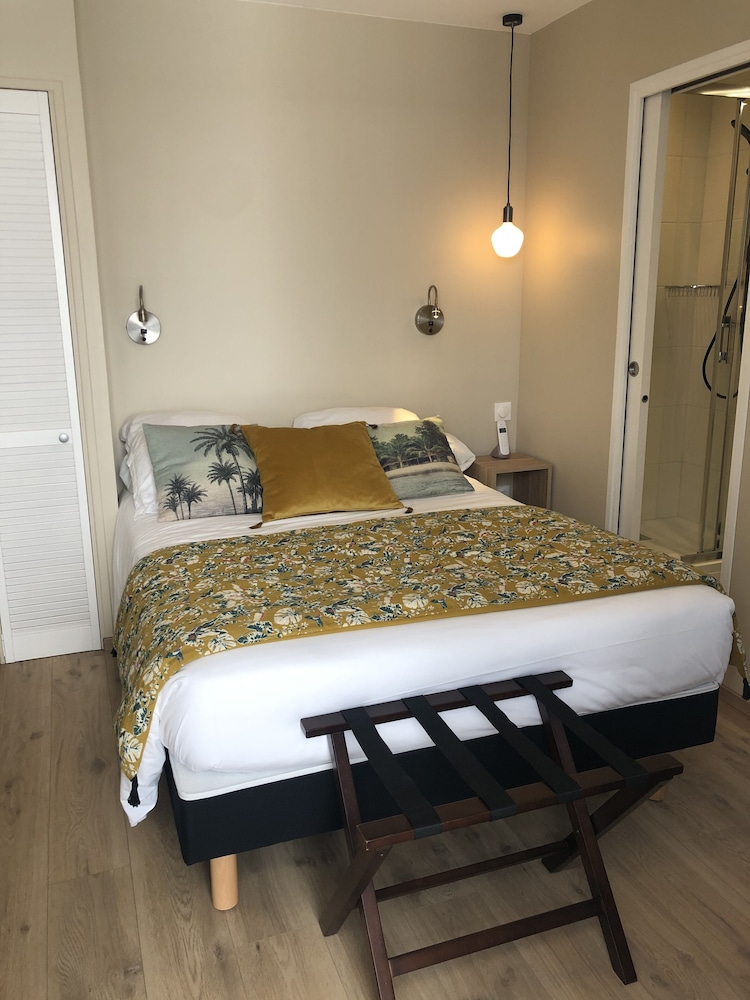 Hotel Moderna 19/50
