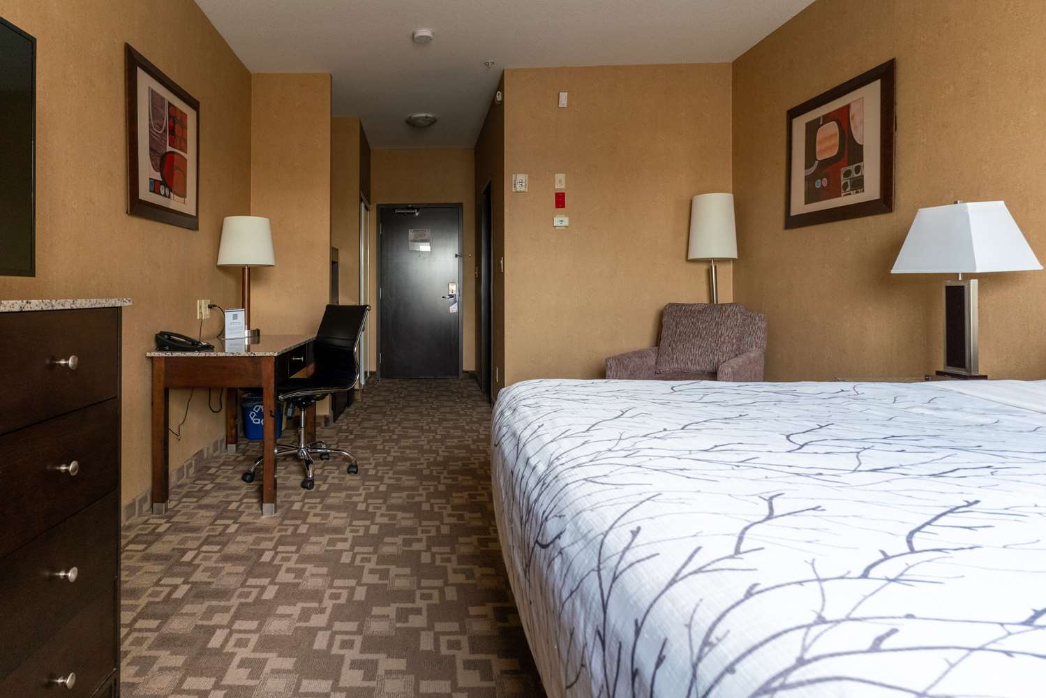 Best Western Plus South Edmonton Inn and Suites 3/32