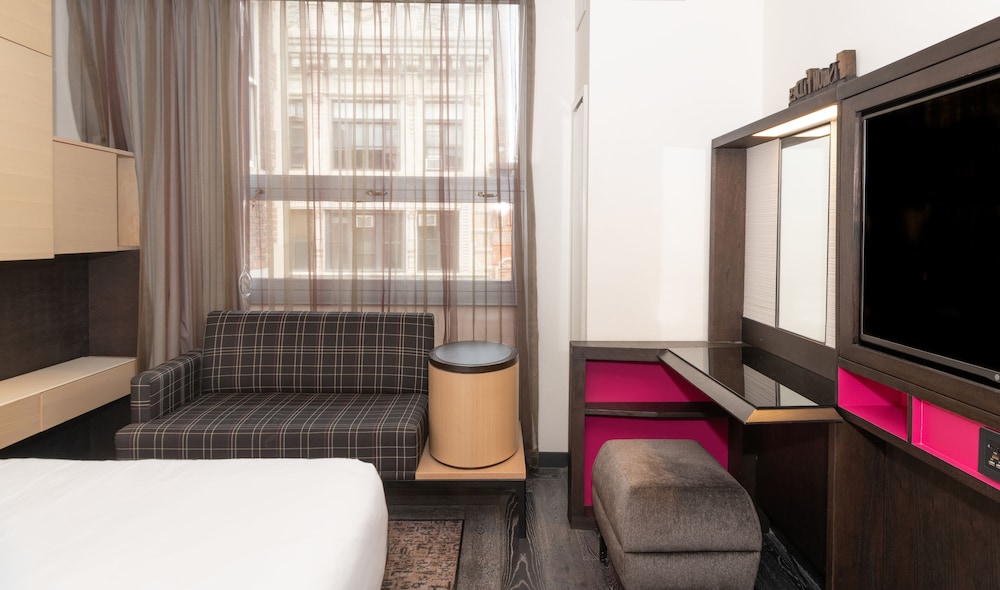 Hyatt Herald Square New York 45/75