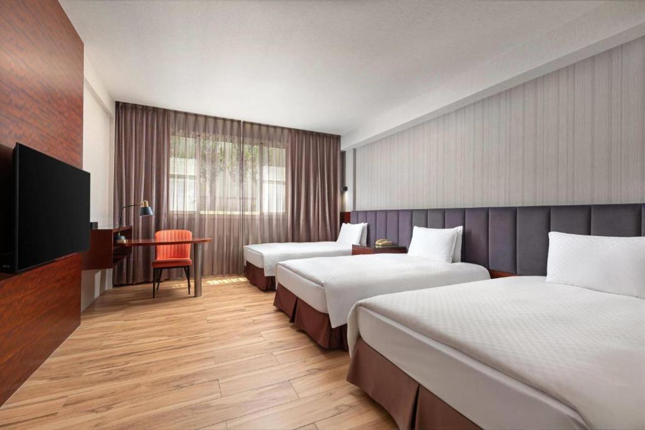 Days Inn by Wyndham Chiayi 24/42