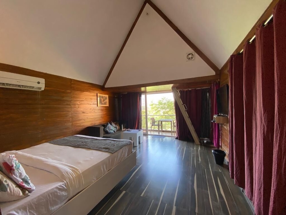 Rumourss Sky Villa and Resort 1/23