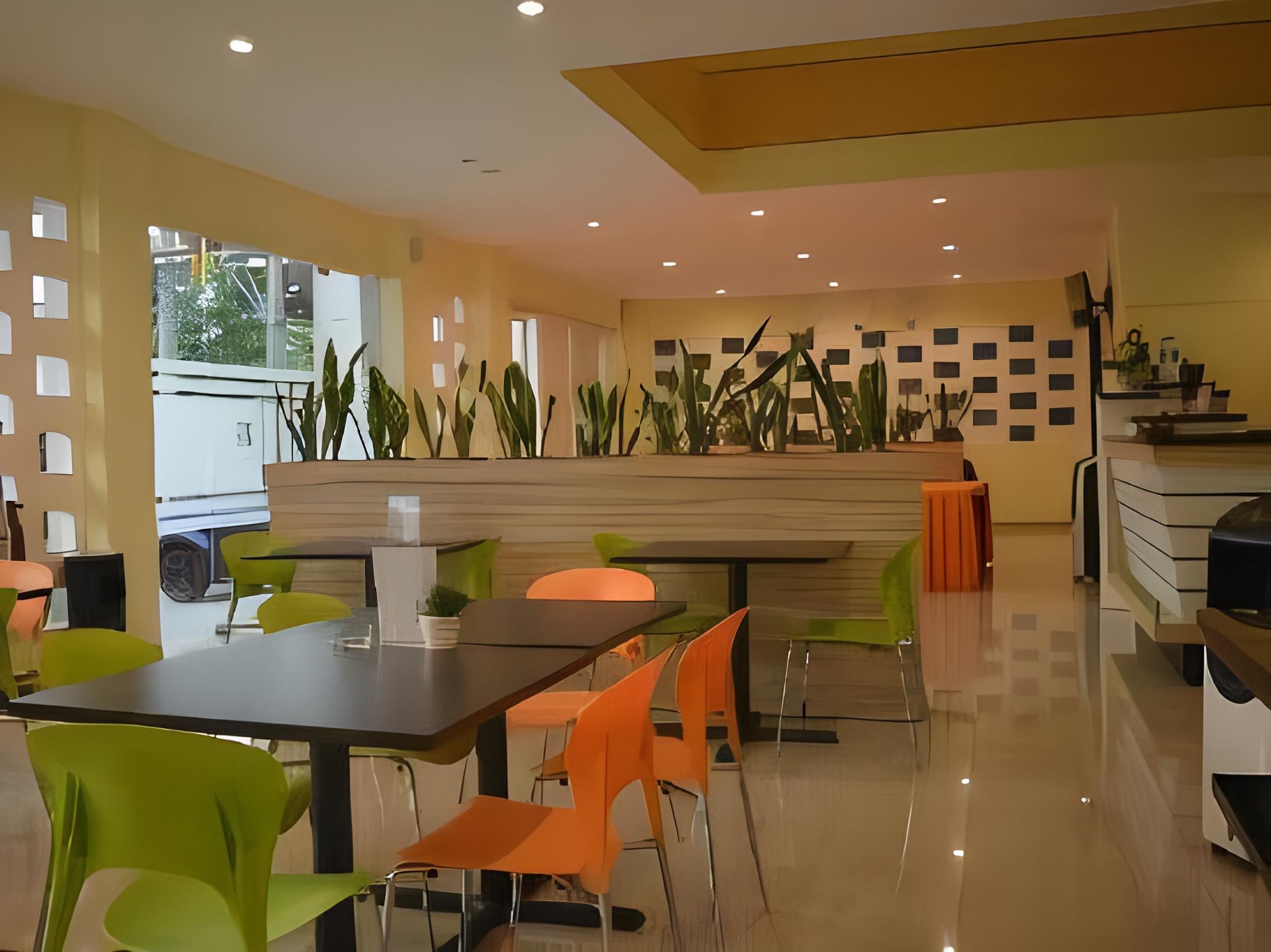 M HOTEL 55/70