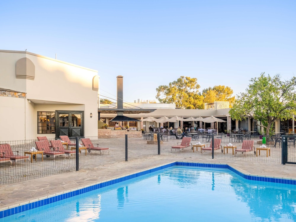 Mercure Hotel Windhoek 3/50