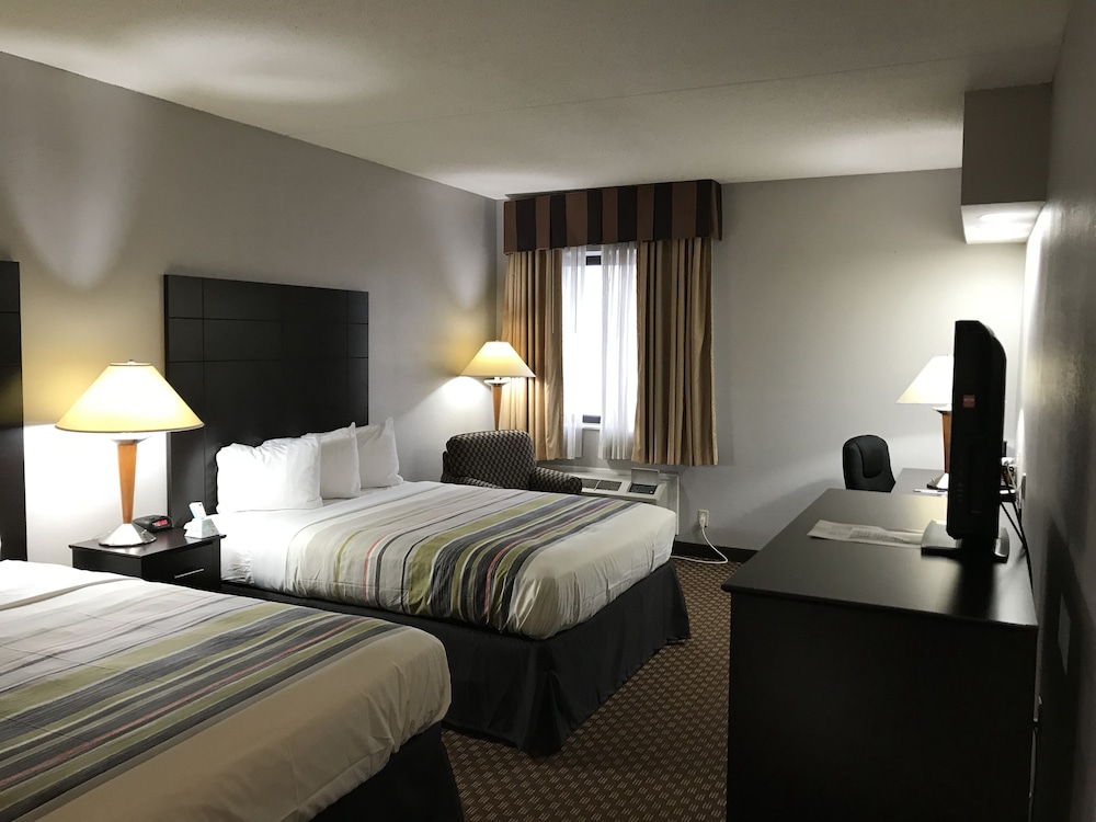 Country Inn & Suites by Radisson Indianapolis East 12/42