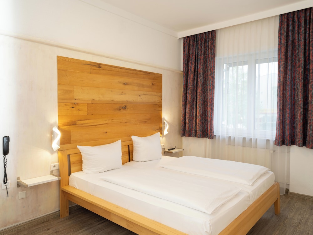 Donauhotel Ingolstadt 2/19