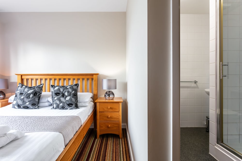 Roydon Marina Village Hotel 21/49