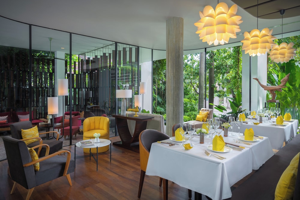 Viroth Apos S Hotel 55/74