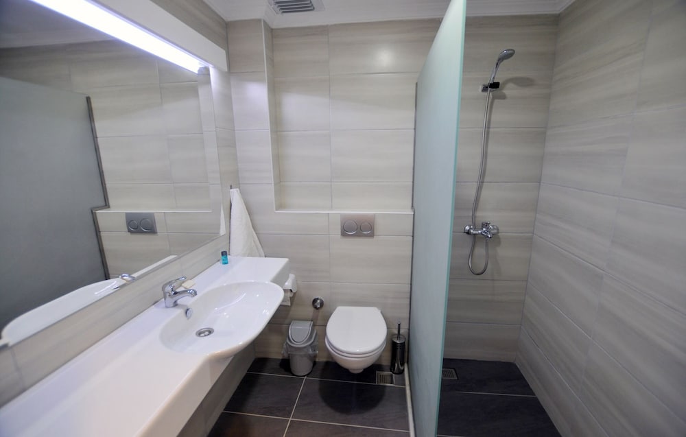 Artunc Boutique Hotel 48/50