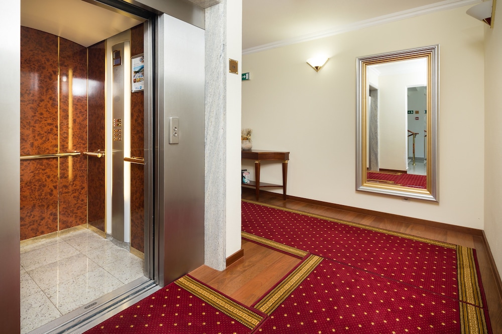 Hotel Villa Bacchus 50/50
