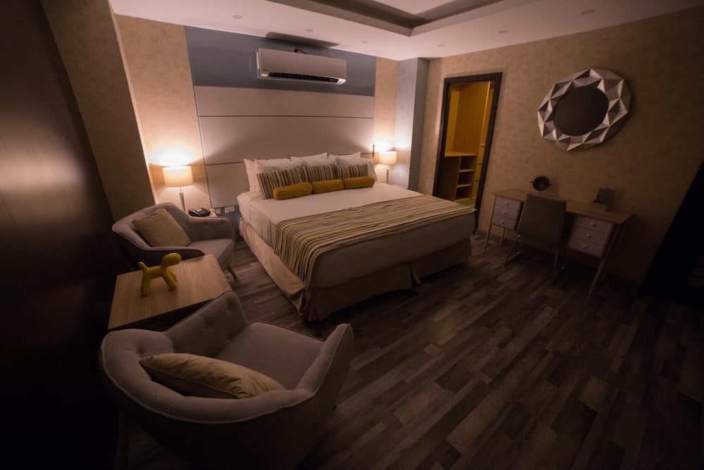 HOTEL OJOS DEL RIO 22/50
