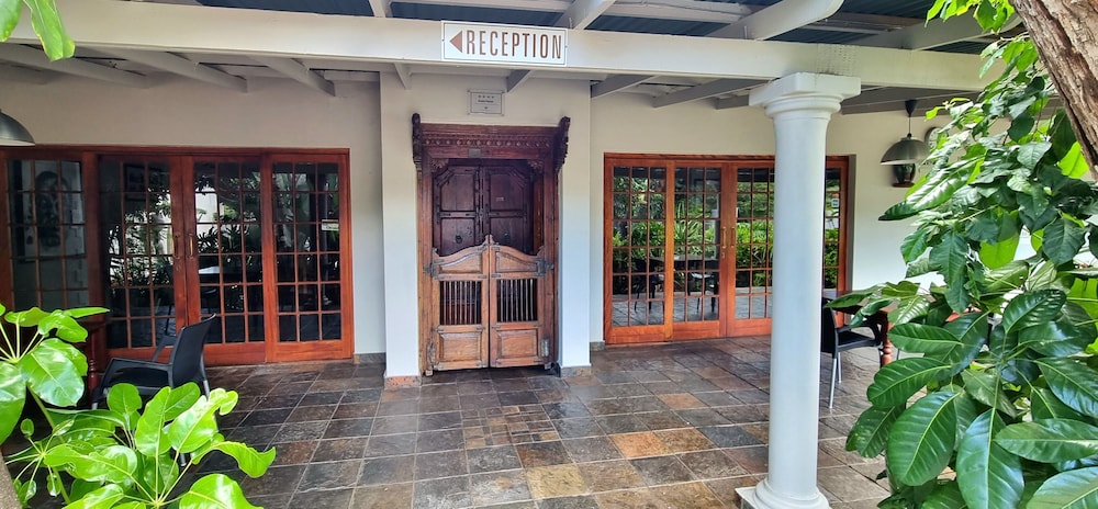 African Roots Guest House 1/50