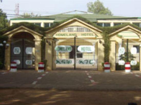 Homeland Hotel 7/7