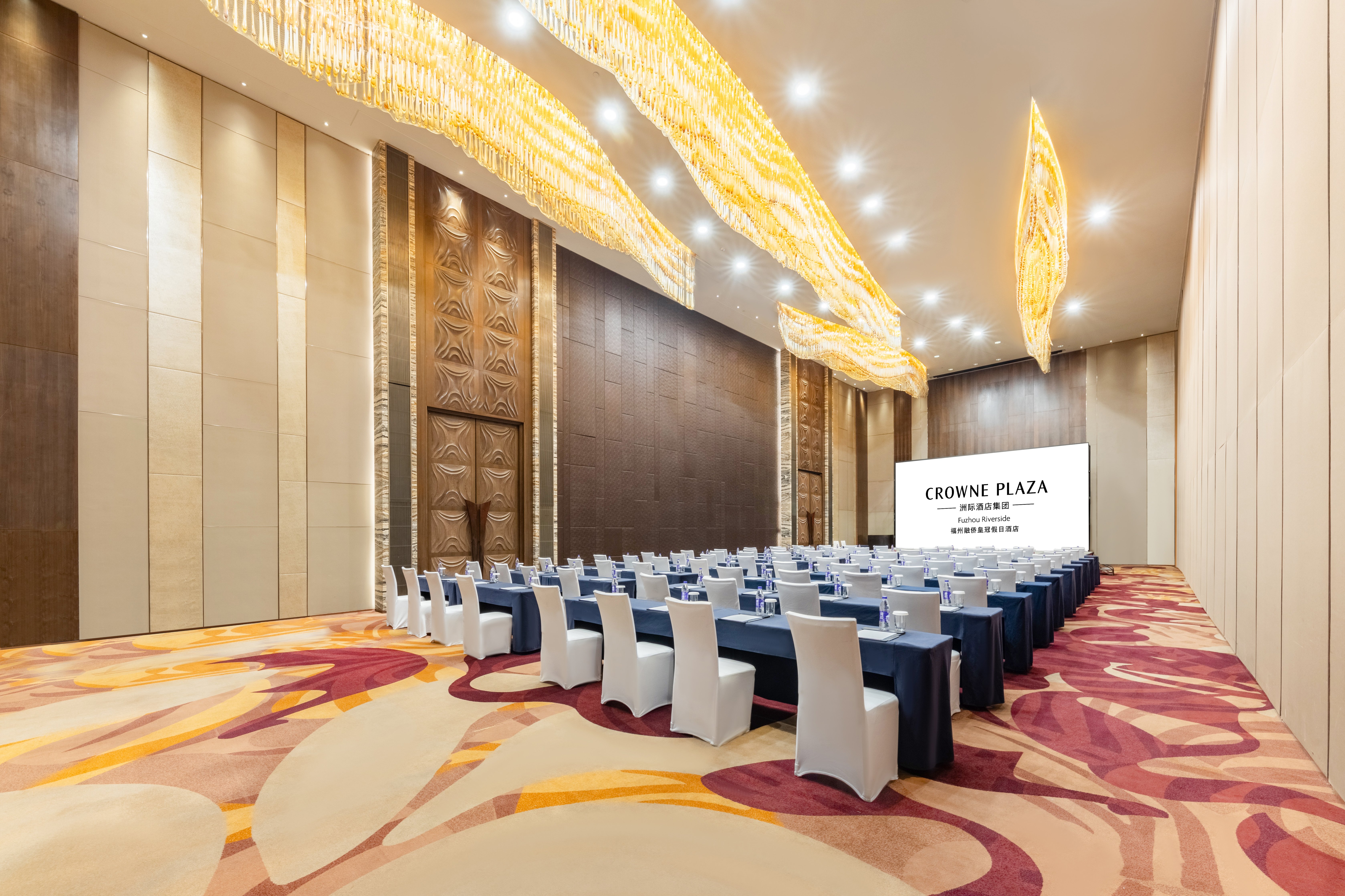 CROWNE PLAZA FUZHOU RIVERSIDE 40/50