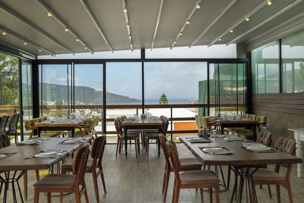 Alya Sierra Bodrum 44/60