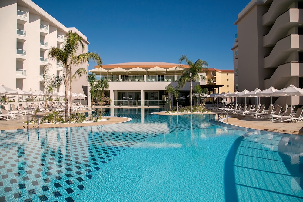 Vangelis Hotel Apartments 12/72