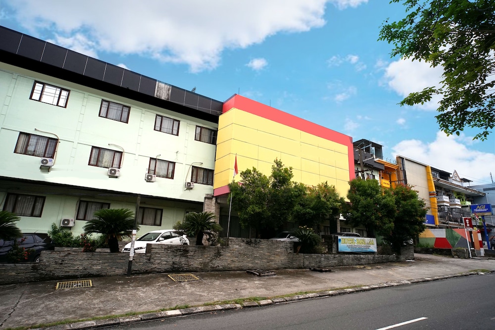 OYO 2015 Bandara Hotel Balikpapan 42/46