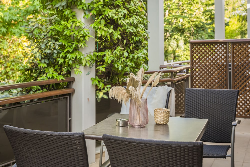Daluz Boutique Hotel 64/78