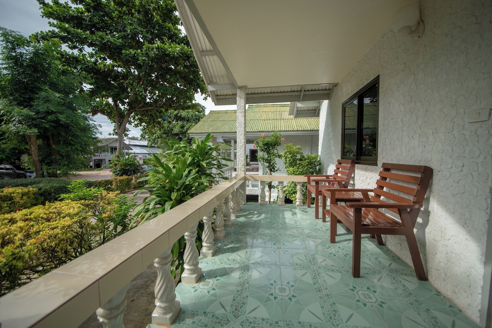 Bay Beach Resort 20/50