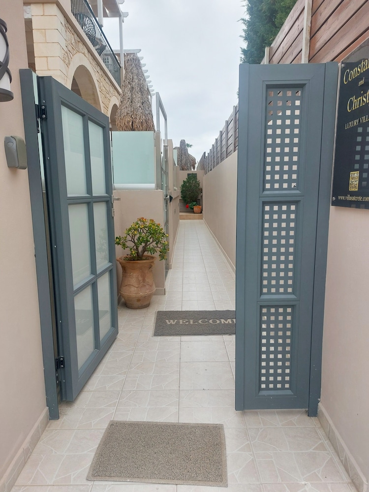 Villa Constancia photo1