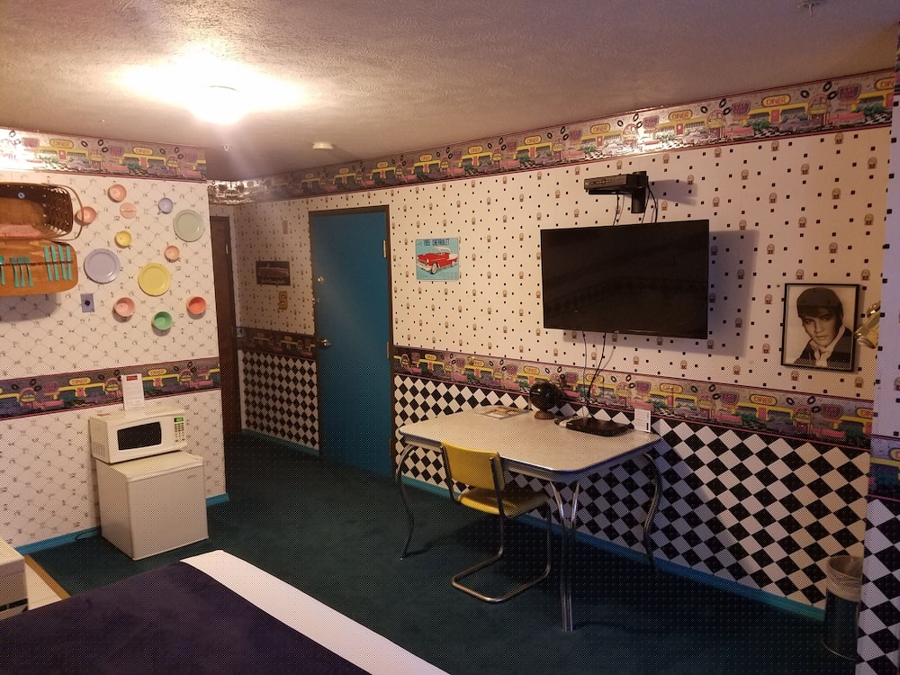 Hotel Ruby Ponderay Sandpoint 62/72