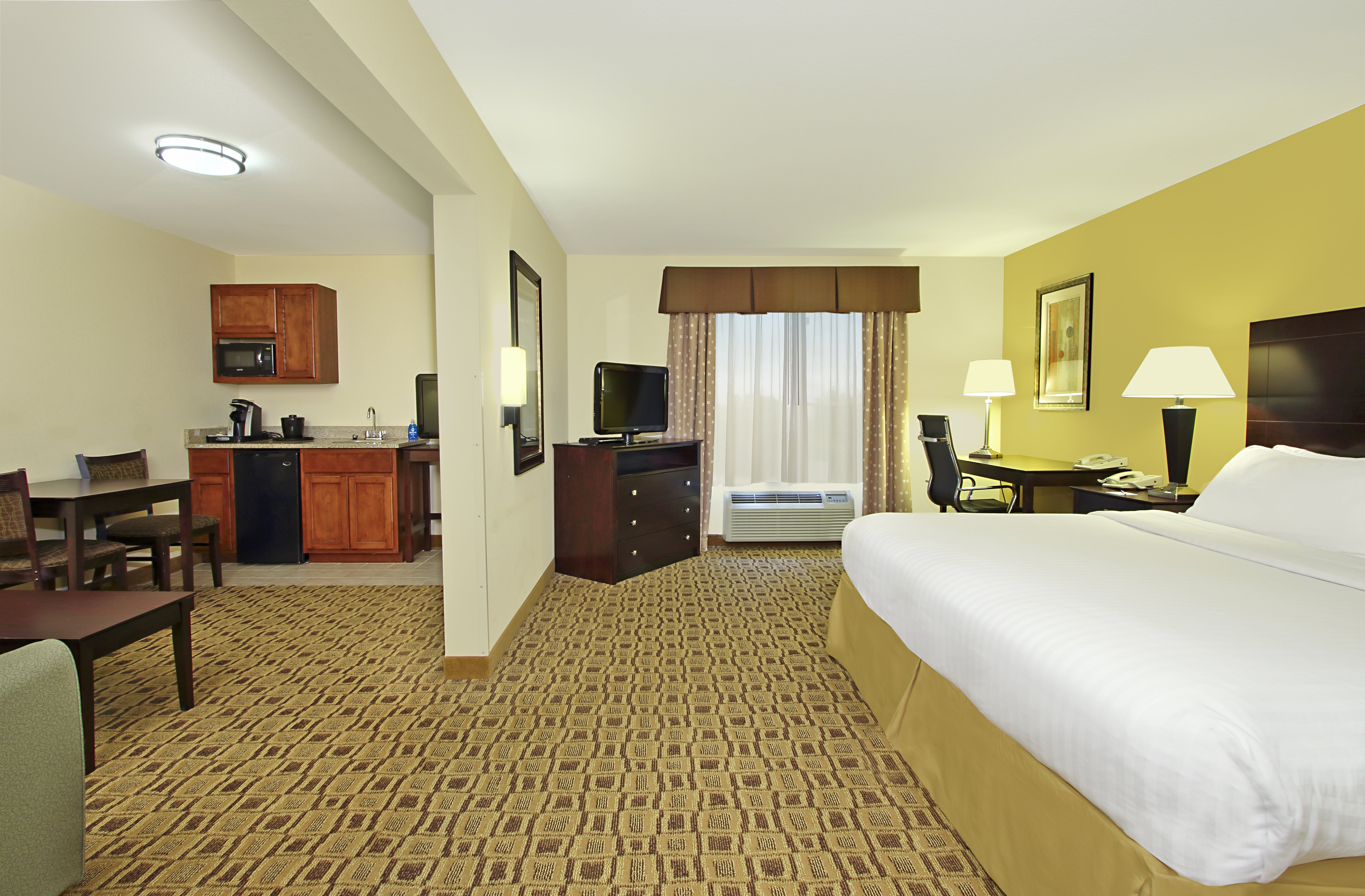 Holiday Inn Express Boonville 15/50