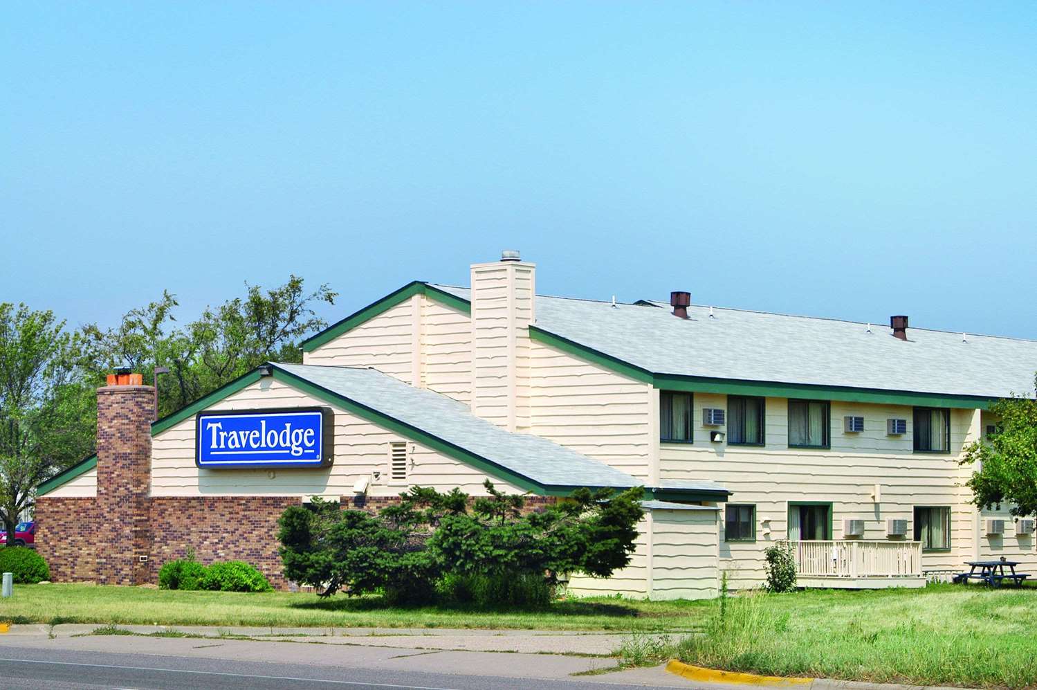Travelodge By Wyndham Valleyfair Shakopee 1/8