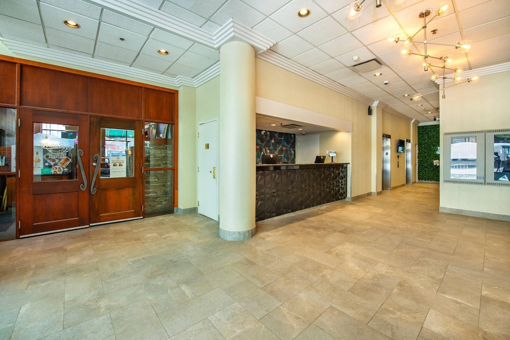 Grand Park Hotel & Suites Downtown Vancouver, Ascend Hotel Collection 14/63