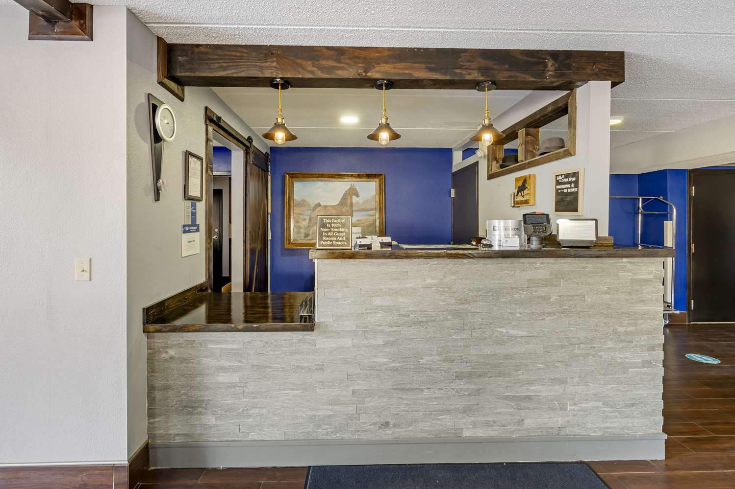 Best Western Shelbyville Inn And Suites Celebration 2/10