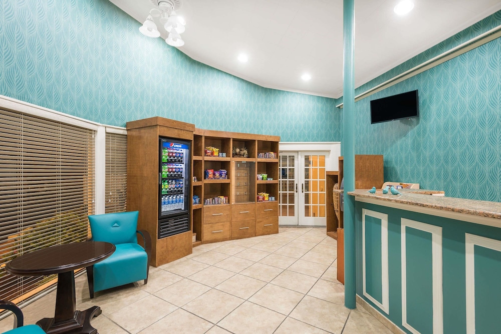 Howard Johnson By Wyndham Ocean City Oceanfront 33/50