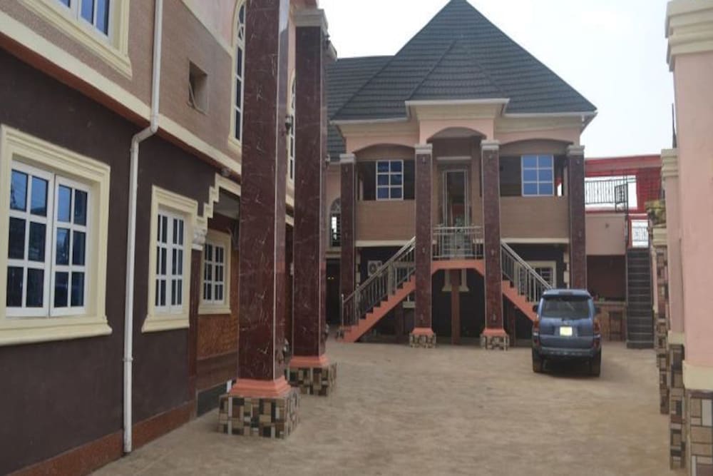De Zone Hotel Ltd 23/26