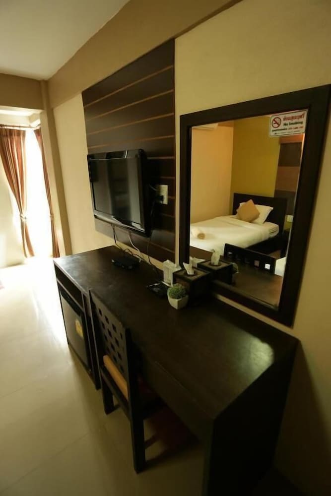 Puangpech Place 41/43
