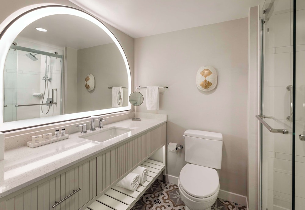Studio, Suite, King Bed, Accessible