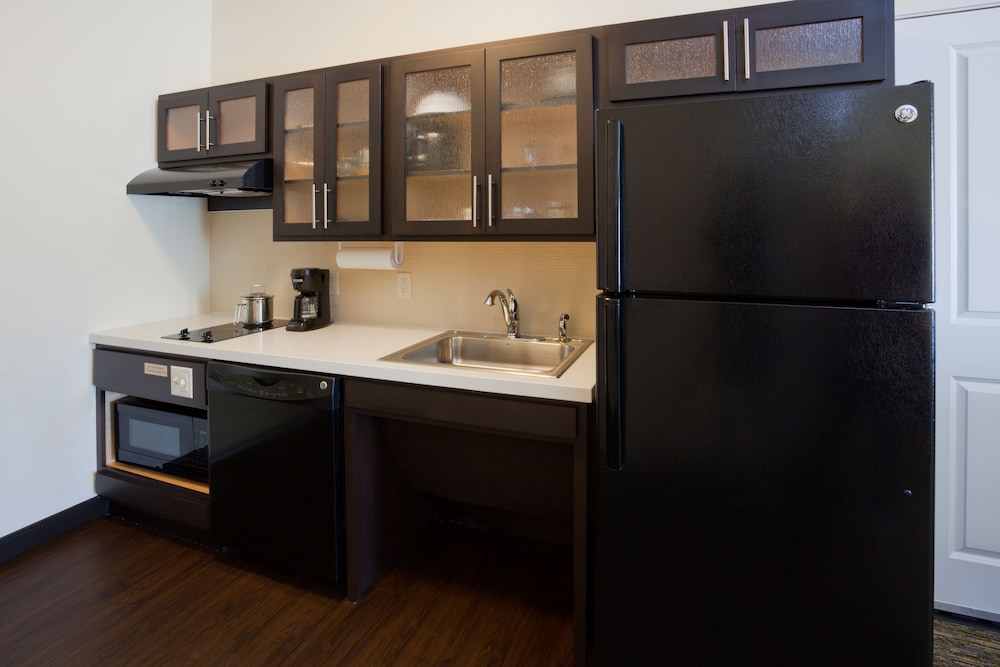 Candlewood Suites Bemidji Paul Bunyan 35/37