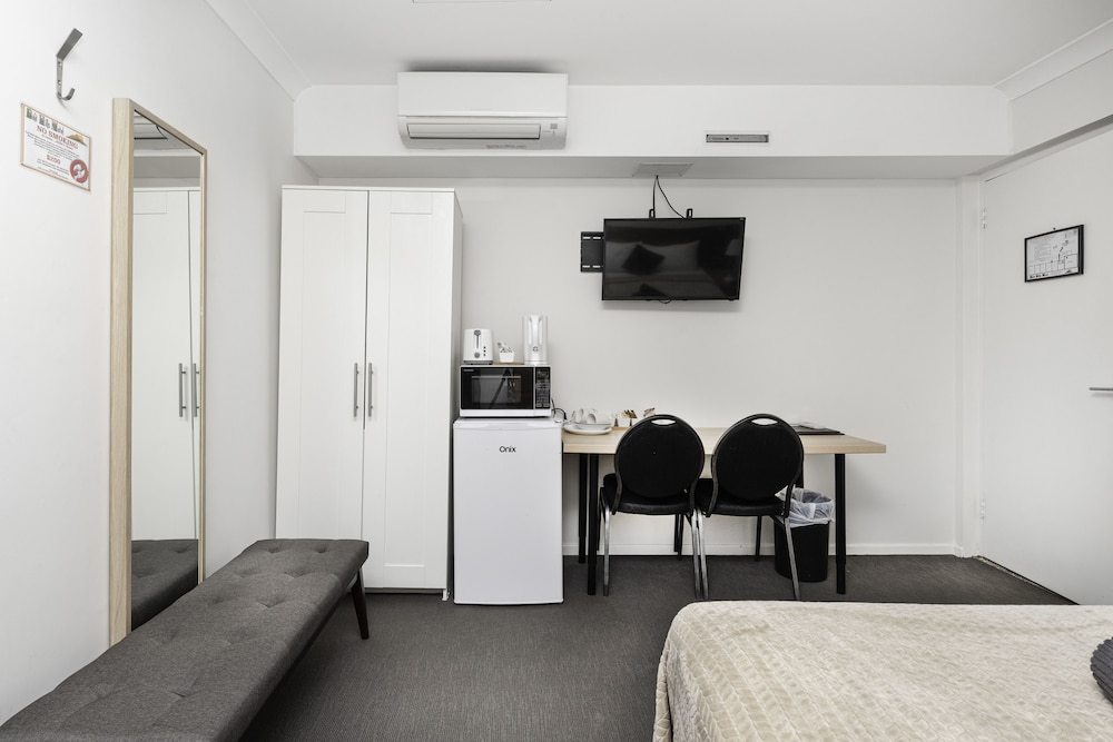 Bald Hills Motel 19/25