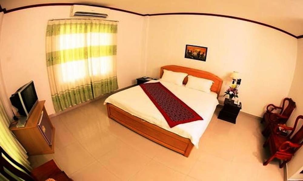 Douangpraseuth Hotel 30/67