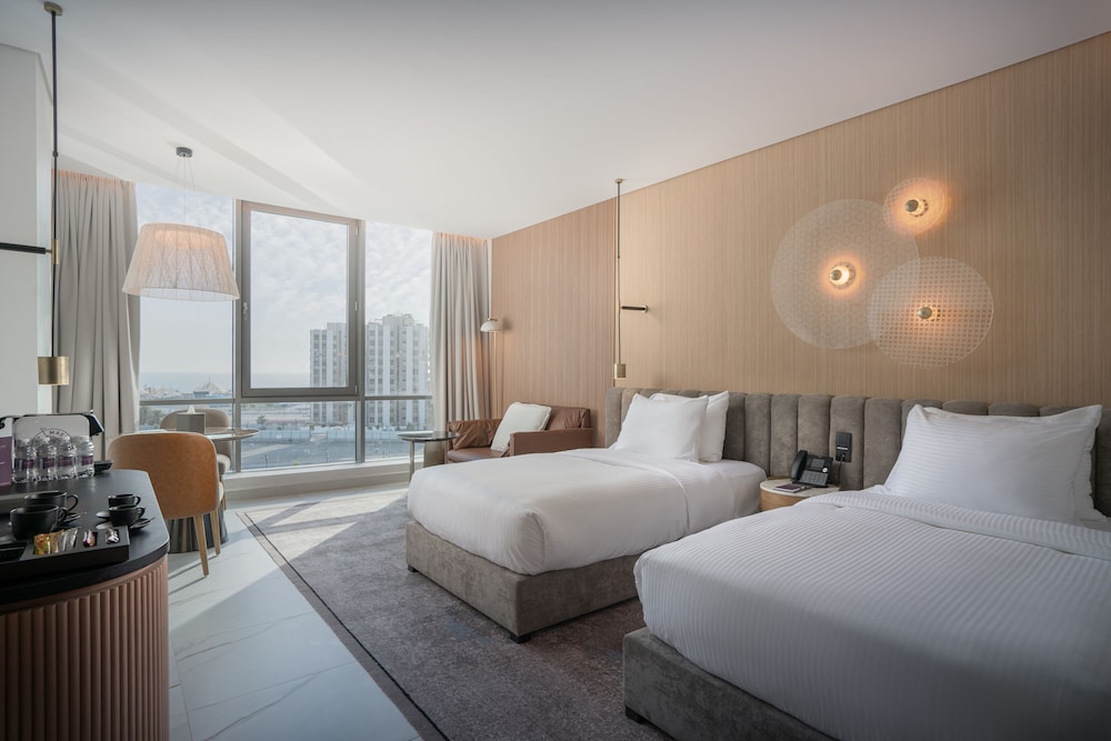 SUPERIOR, TWIN BEDS, SEA VIEW
