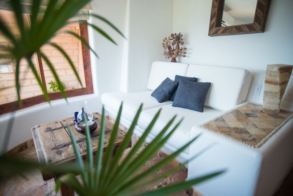 Villa El Ensueno by La Casa Que Canta 38/51