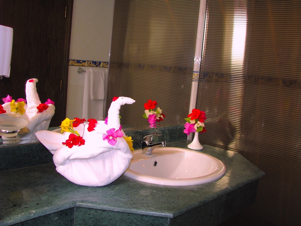 Naama Blue Hotel 50/50