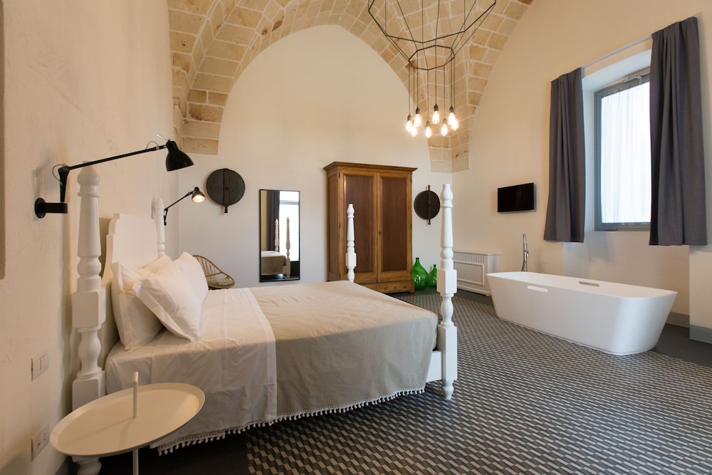 VINILIA WINE RESORT 5/78