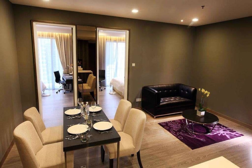 Ramada Suites by Wyndham Kuala Lumpur City Centre 34/64