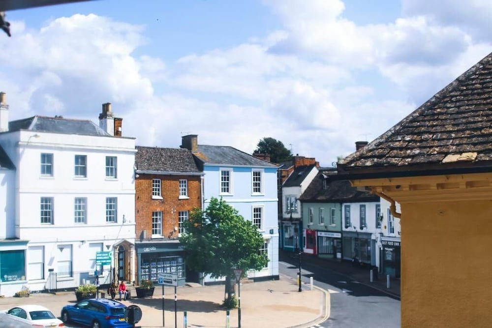 The Old Crown Coaching Inn 2/50