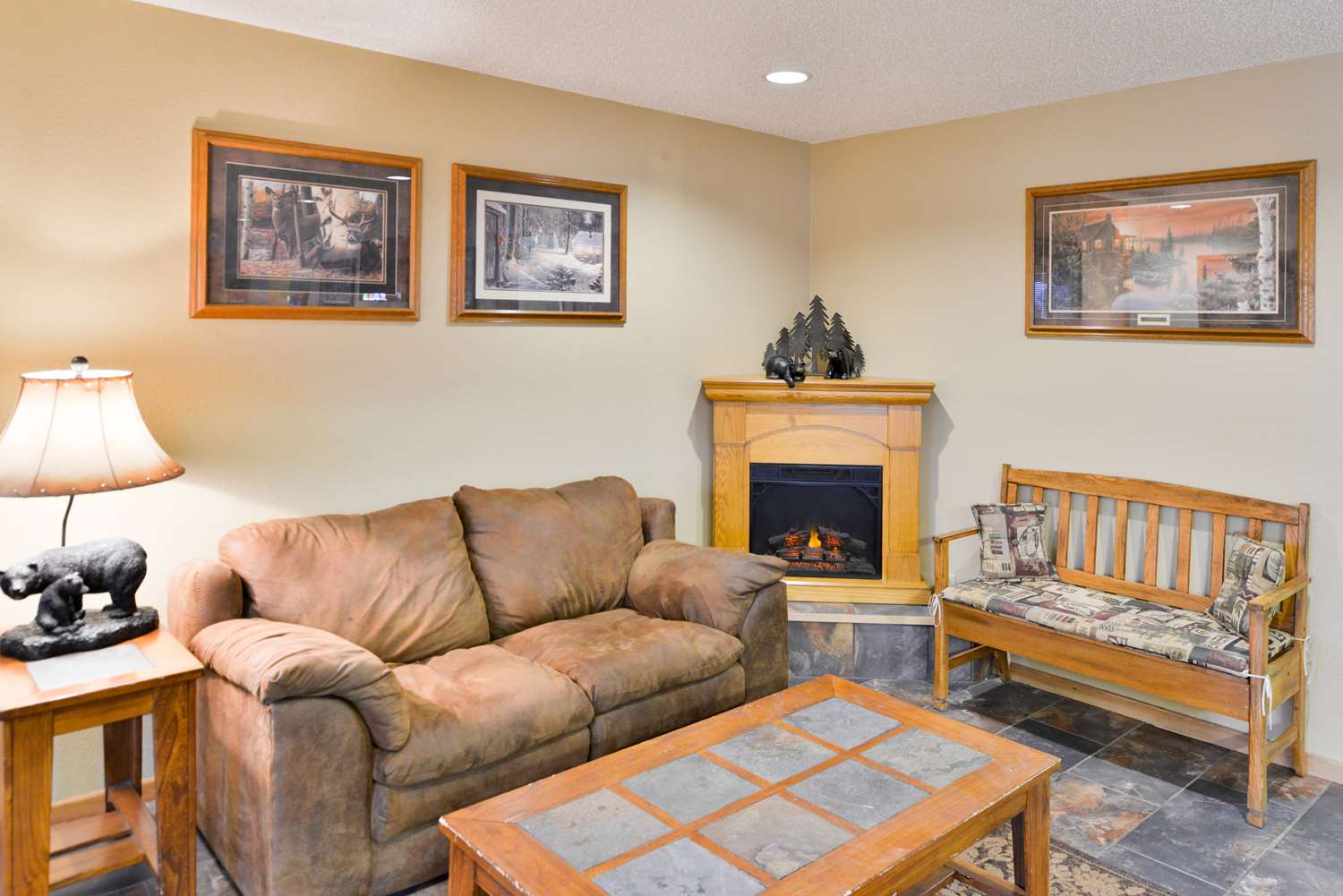 Americas Best Value Inn & Suites International Falls 15/23