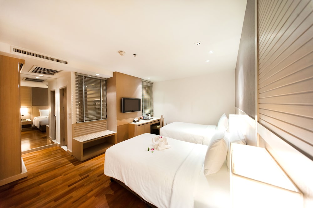 Signature Pattaya 38/70