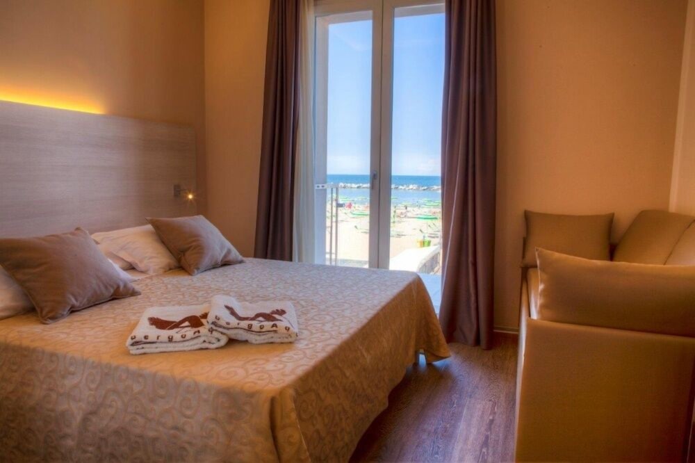 Superior, Triple, Ocean View