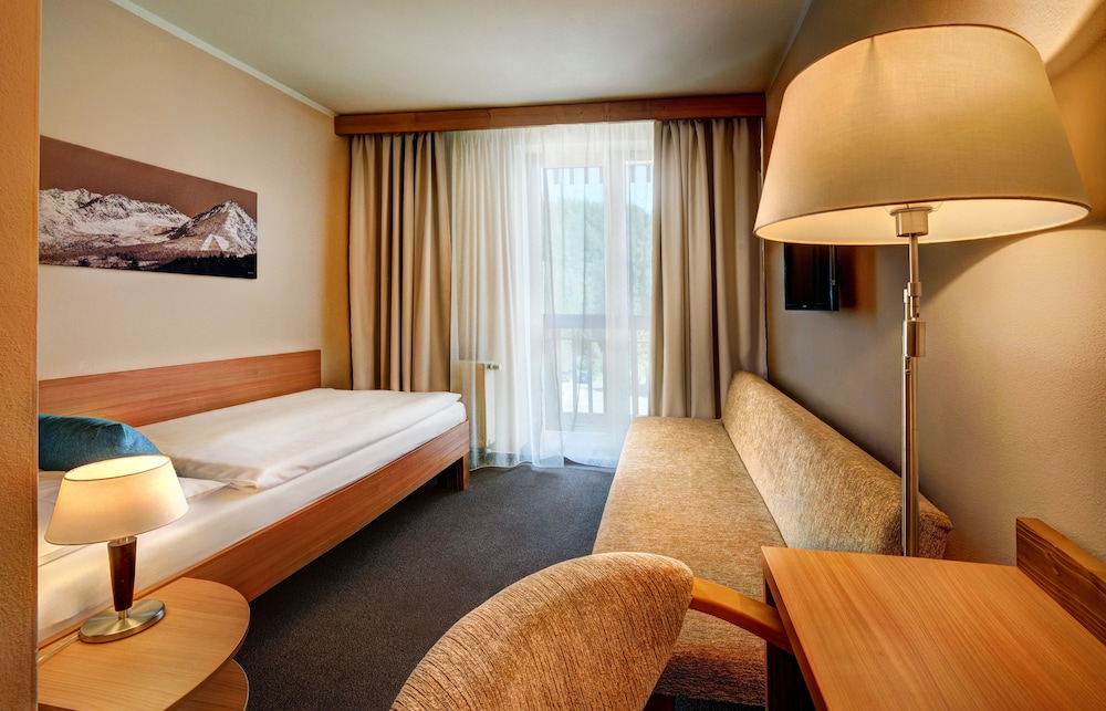 HOTEL FIS 16/35