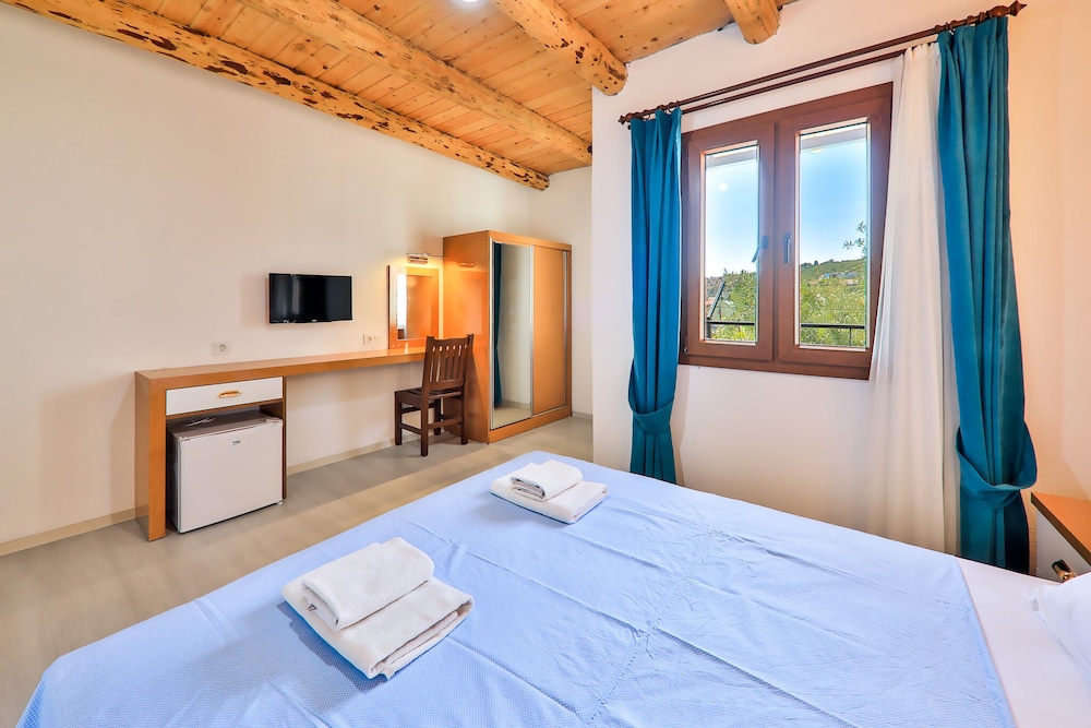 SUPERIOR, DOUBLE BED